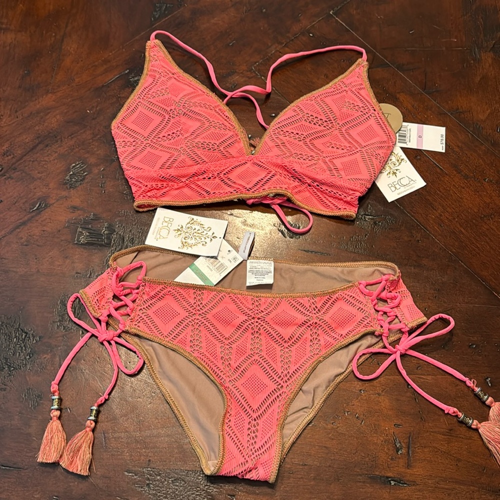 🔥 NEW BECCA Wanderlust Bikini (Top Size D - Bottoms Size Large) SOLD AS SET